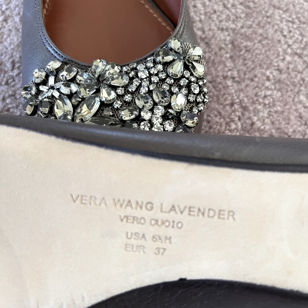 Vera Wang Lavender label shoes (flats)